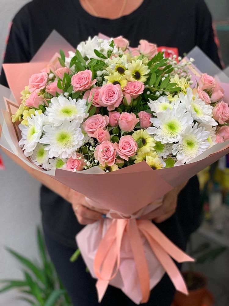 Букет цветов из: Розы и Хризантемы в Карагаче
