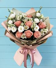 Букет цветов из:  Розы, Альстромерии и Лизиантусы в Карагаче