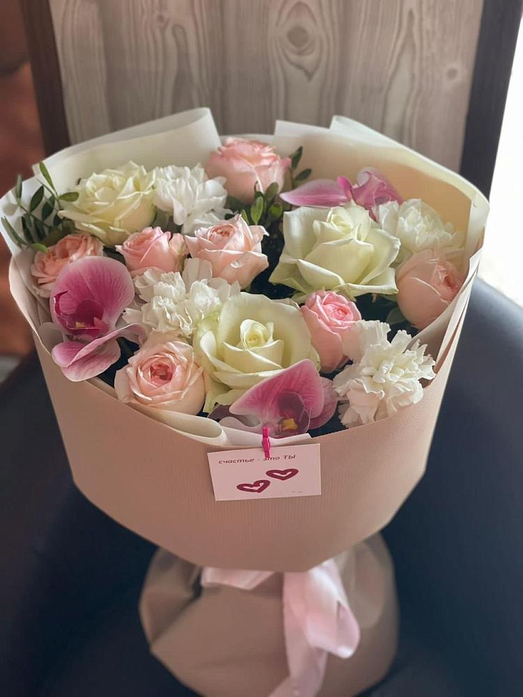 Букет цветов из: Орхидеи, Розы и Гвоздики в Карагаче