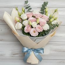 Букет цветов из:  Лизиантусы в Карагаче