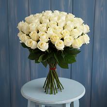 Букет 51 Белая роза Эдлесс Лав в Карагаче