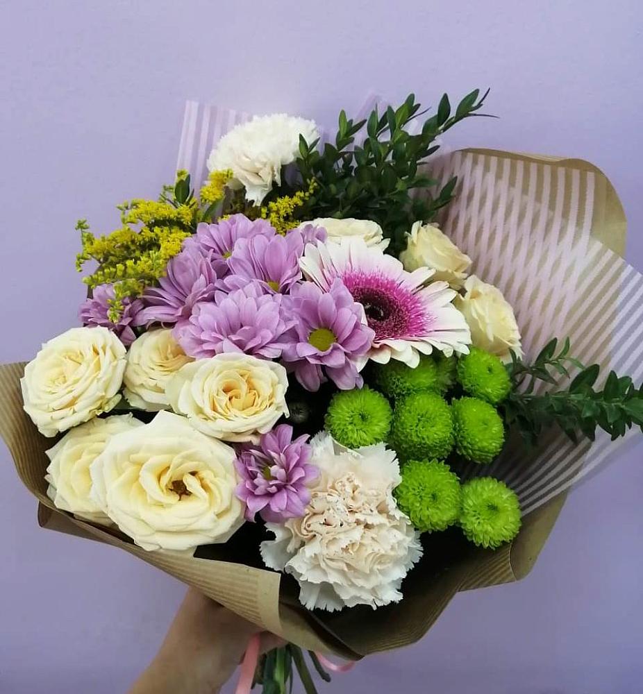 Букет цветов из: Хризантемы, Розы, Гвоздики и Герберы в Карагаче