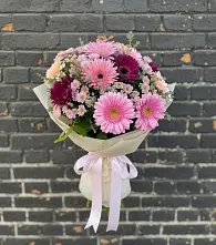 Букет цветов из:  Герберы и Хризантемы в Карагаче